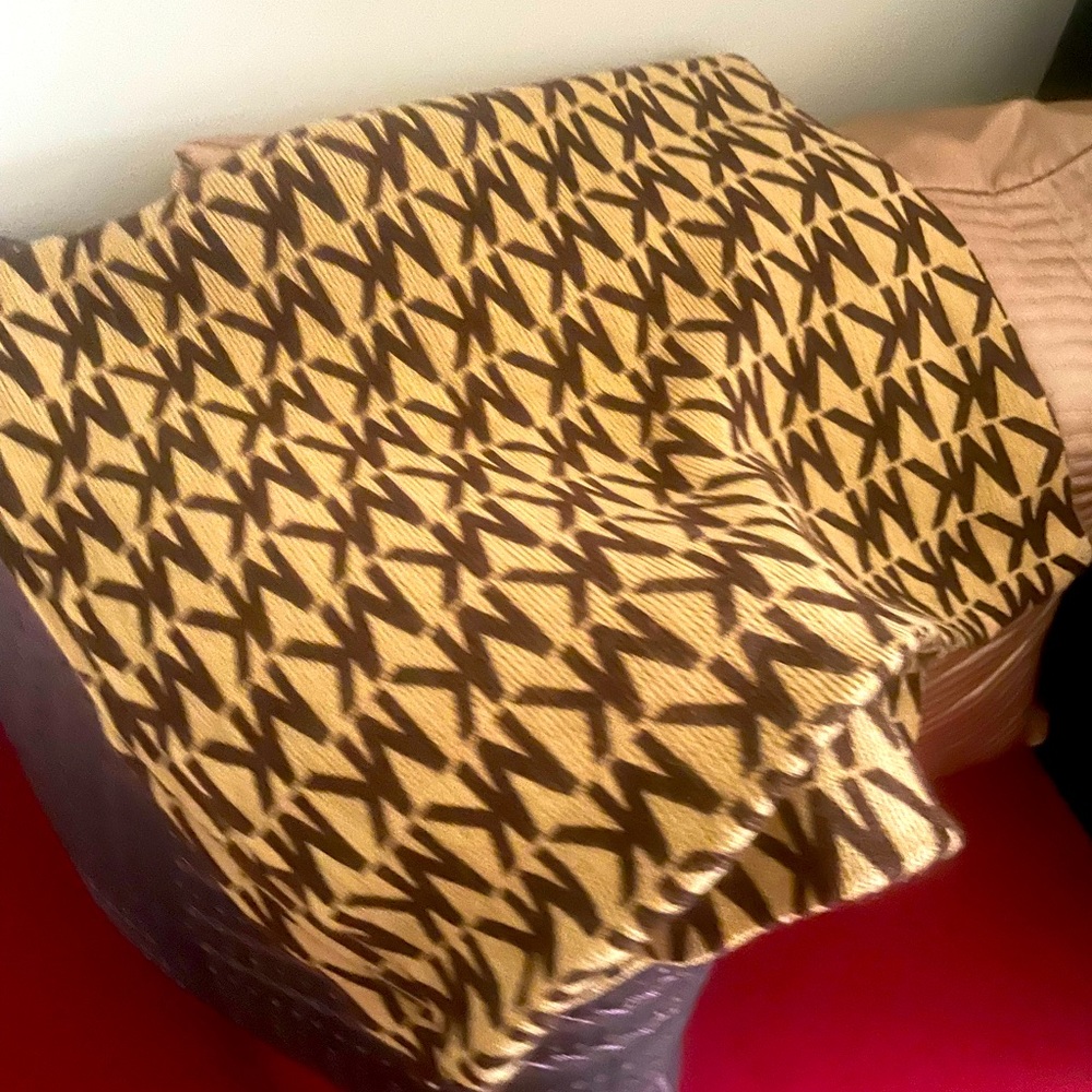 MICHAEL KORS INFINITY SCARF